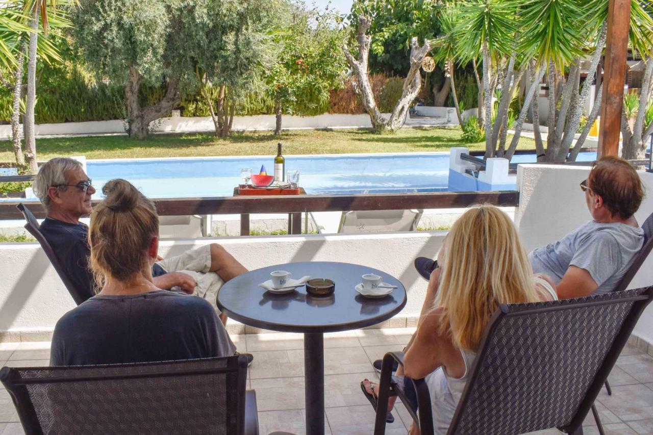 Holiday House Скиатос Экстерьер фото