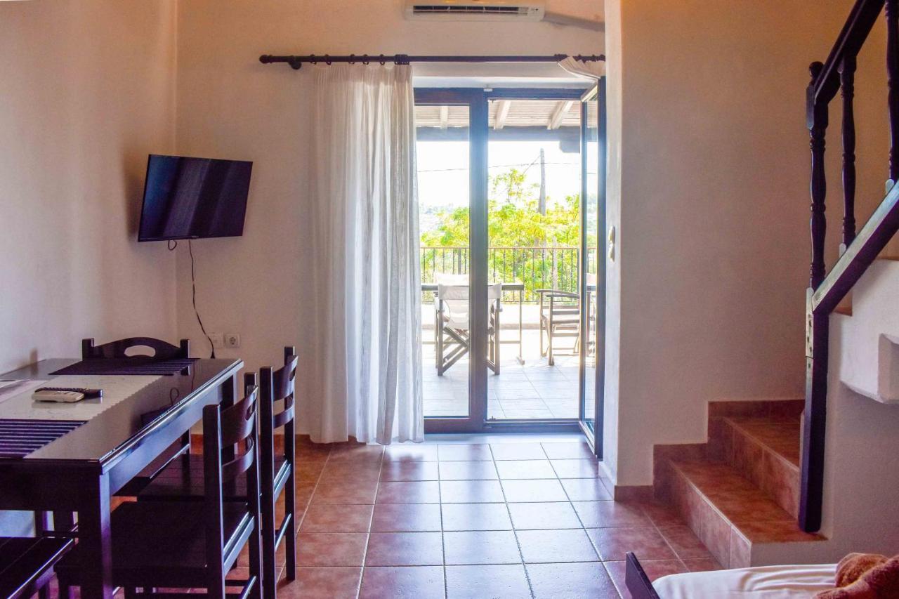 Holiday House Скиатос Экстерьер фото
